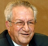 Γιάννης Μαρίνος