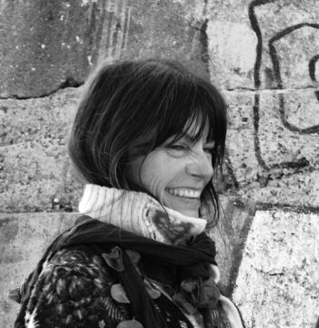 Ève Tharlet